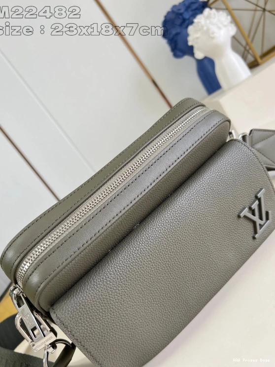 AAA Pruses Bags Fastline Messenger-23.5*18*7CM VUITTON LOUIS 0718